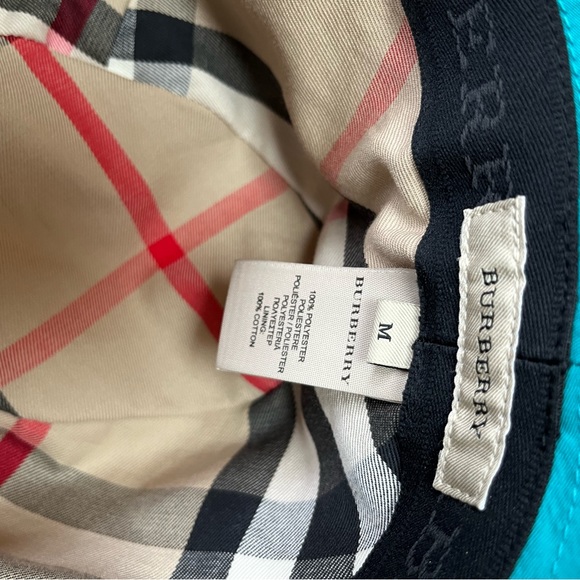 Burberry Turquoise Bucket Hat - Picture 6 of 6